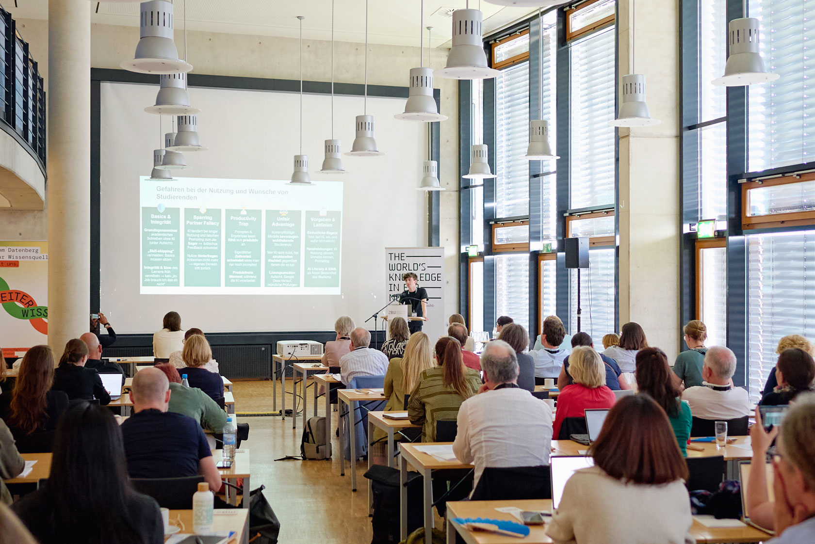 Information Provision for Economics and Business Research: Between AI Agents, Open Data and New Roles for Libraries